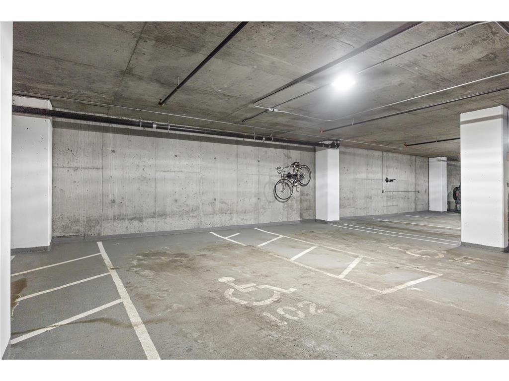 3209 Galleria #1302 Edina MN 55435 7032186 image33
