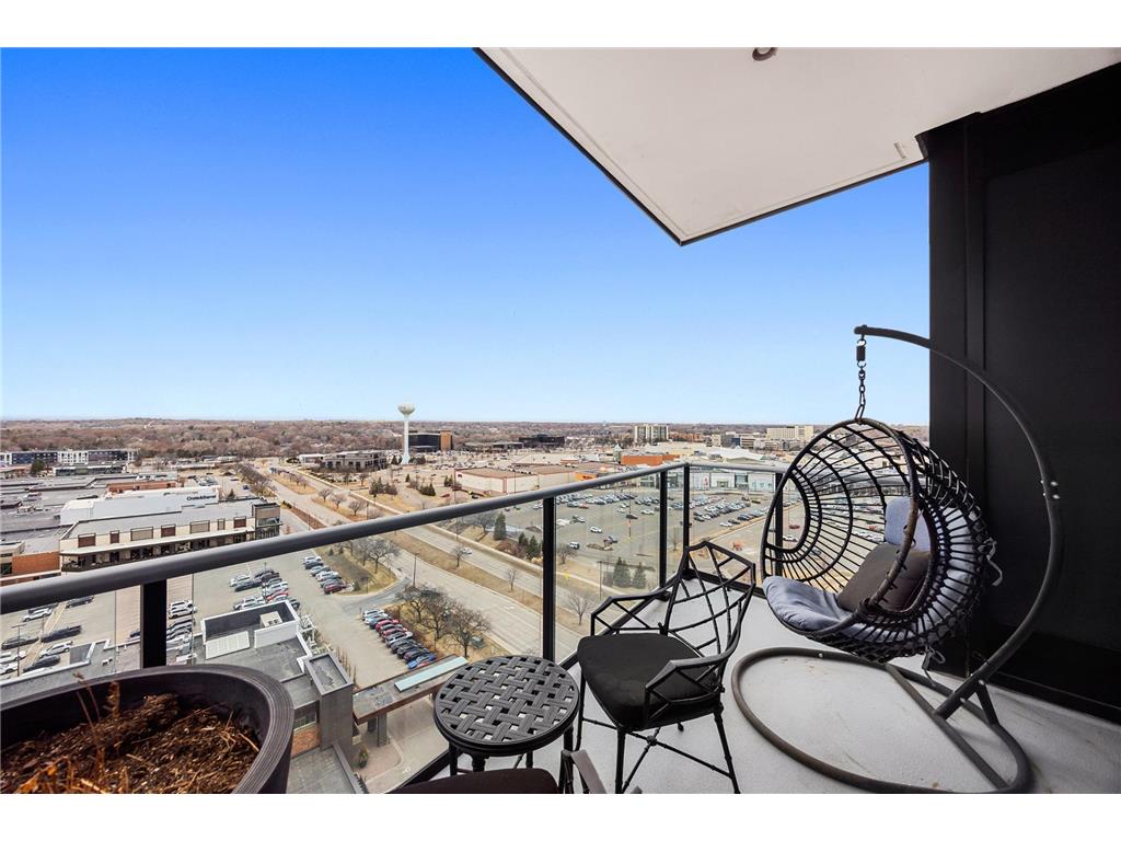 3209 Galleria #1302 Edina MN 55435 7032186 image9