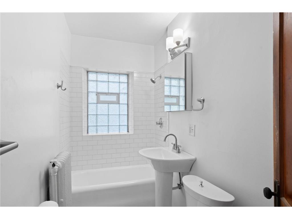 3209 Girard Avenue S #2 Minneapolis MN 55408 6766656 image15