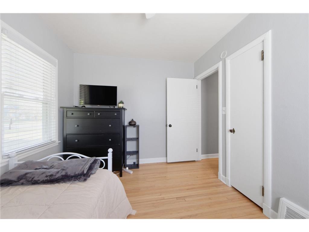 3209 Hampshire Avenue S Saint Louis Park MN 55426 7046025 image12