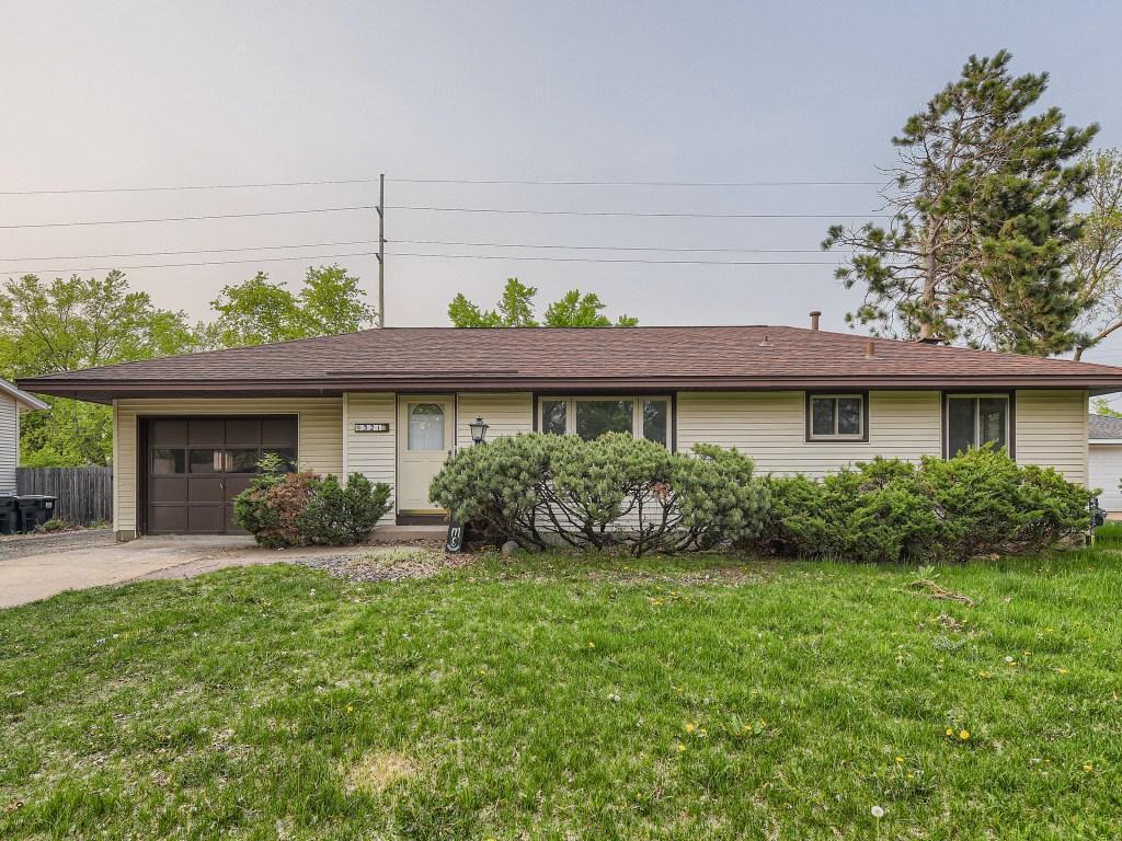 321 109th Avenue NW Coon Rapids MN 55448 6398231 image1