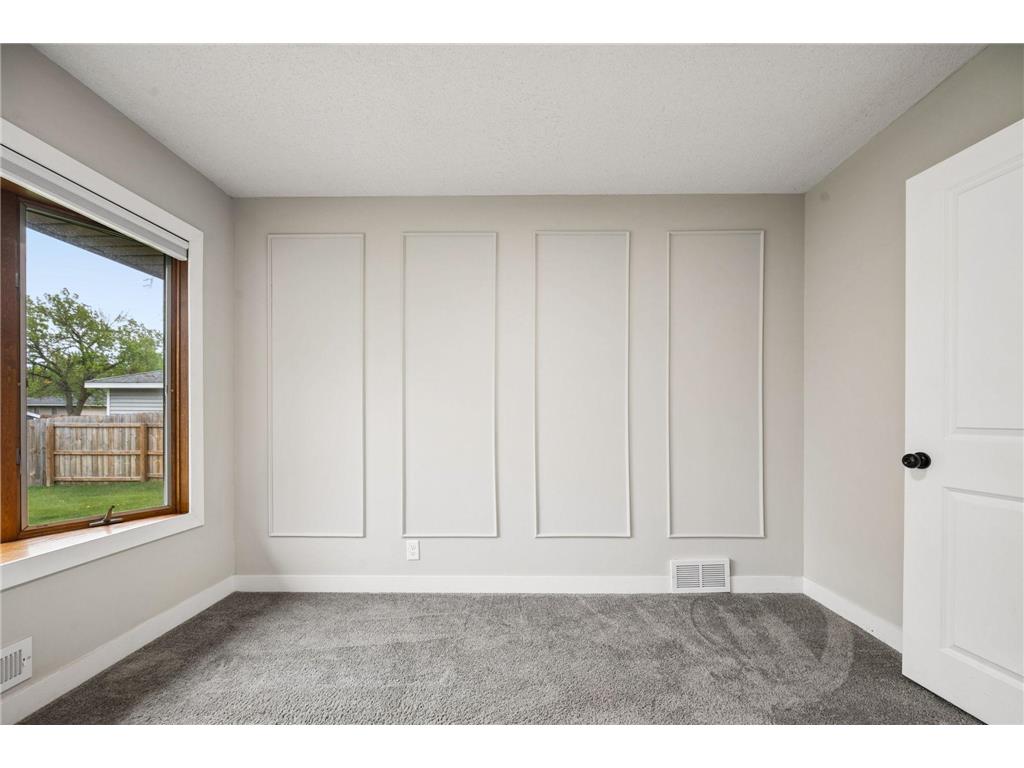 321 109th Avenue NW Coon Rapids MN 55448 7074572 image15