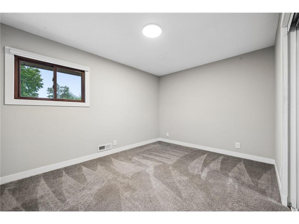 321 109th Avenue NW Coon Rapids MN 55448 7074572 image17