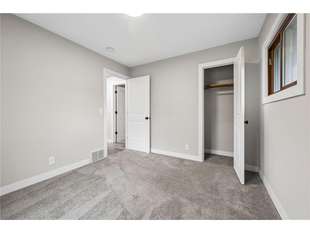 321 109th Avenue NW Coon Rapids MN 55448 7074572 image20