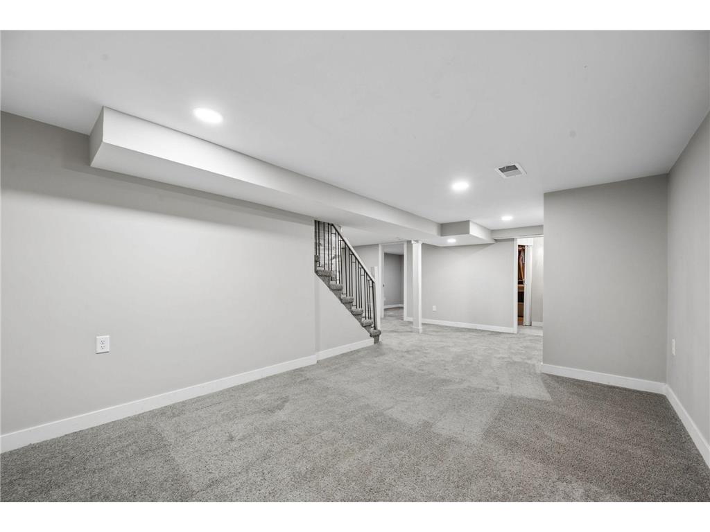 321 109th Avenue NW Coon Rapids MN 55448 7074572 image27