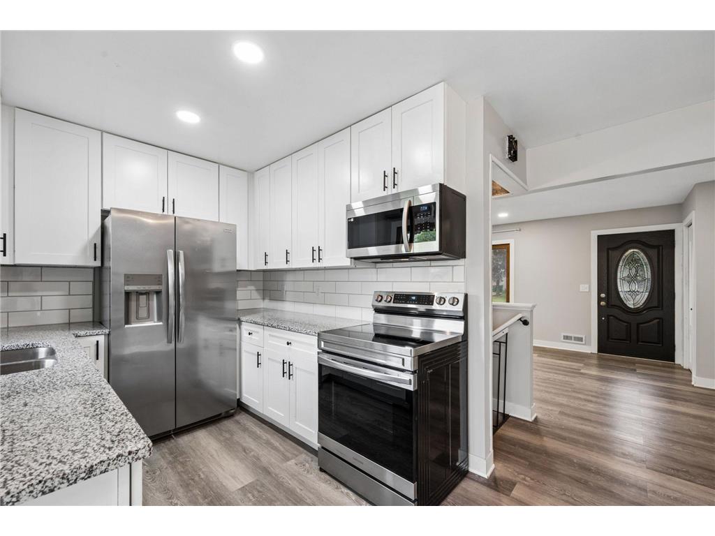 321 109th Avenue NW Coon Rapids MN 55448 7074572 image3