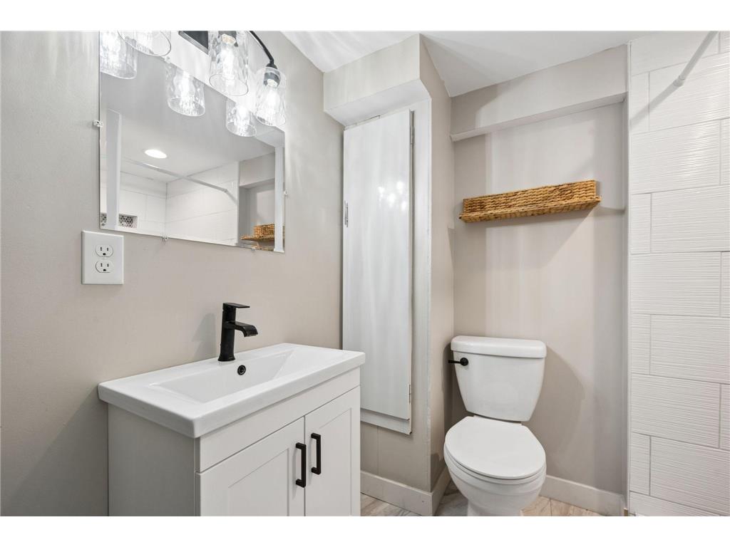 321 109th Avenue NW Coon Rapids MN 55448 7074572 image32