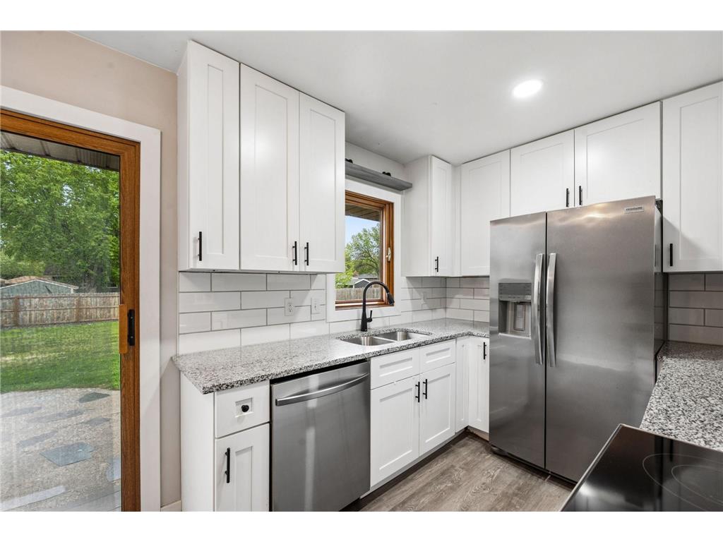 321 109th Avenue NW Coon Rapids MN 55448 7074572 image4