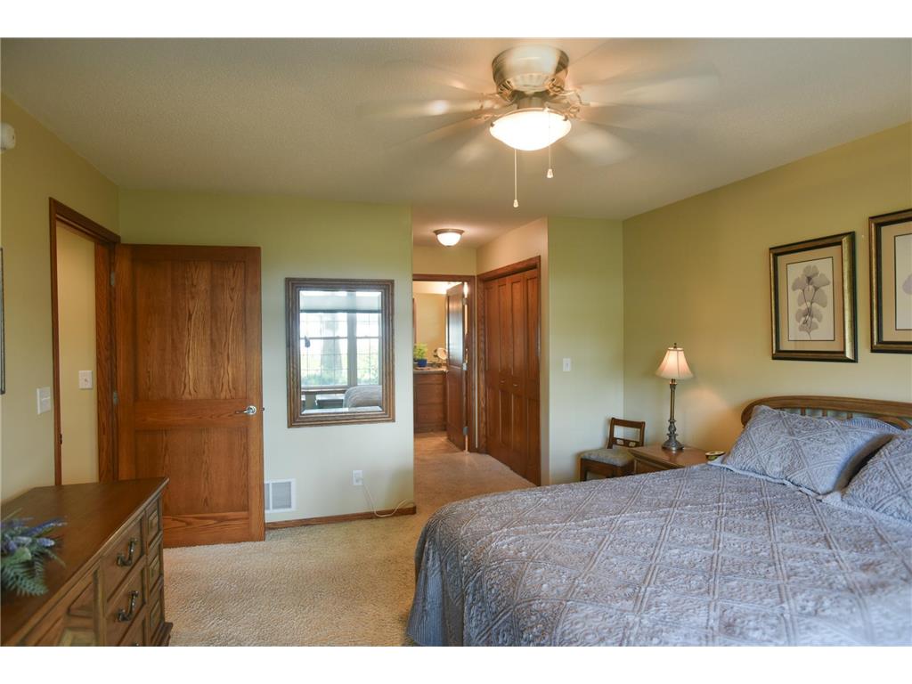 321 15th Avenue NW Willmar MN 56201 - Foot 6790467 image23