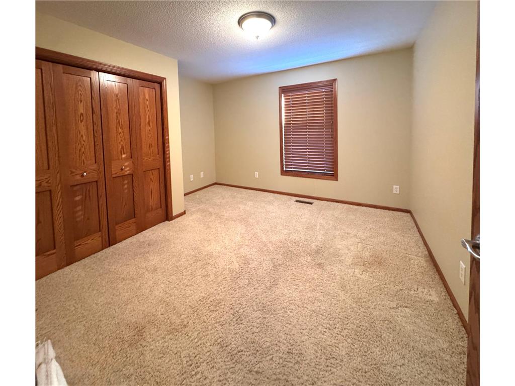 321 15th Avenue NW Willmar MN 56201 - Foot 6790467 image28