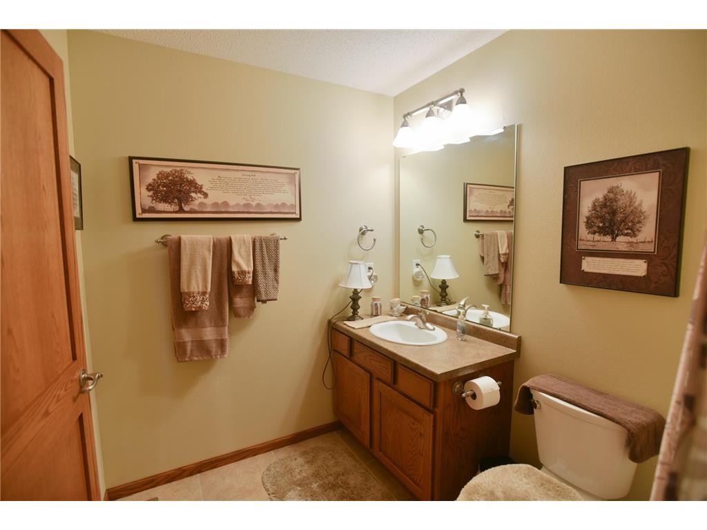 321 15th Avenue NW Willmar MN 56201 - Foot 6790467 image31