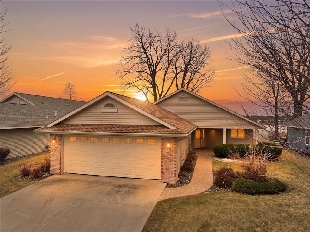 321 15th Avenue NW Willmar MN 56201 - Foot 7034523 image1