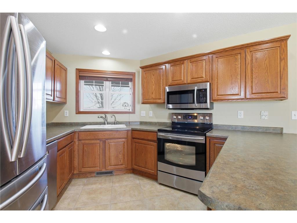 321 15th Avenue NW Willmar MN 56201 - Foot 7034523 image21