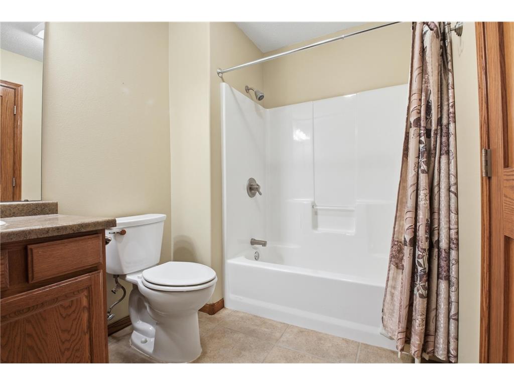 321 15th Avenue NW Willmar MN 56201 - Foot 7034523 image39