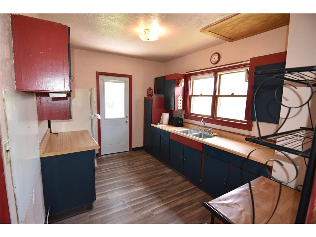 321 1st Avenue SW Baudette MN 56623 7059718 image5