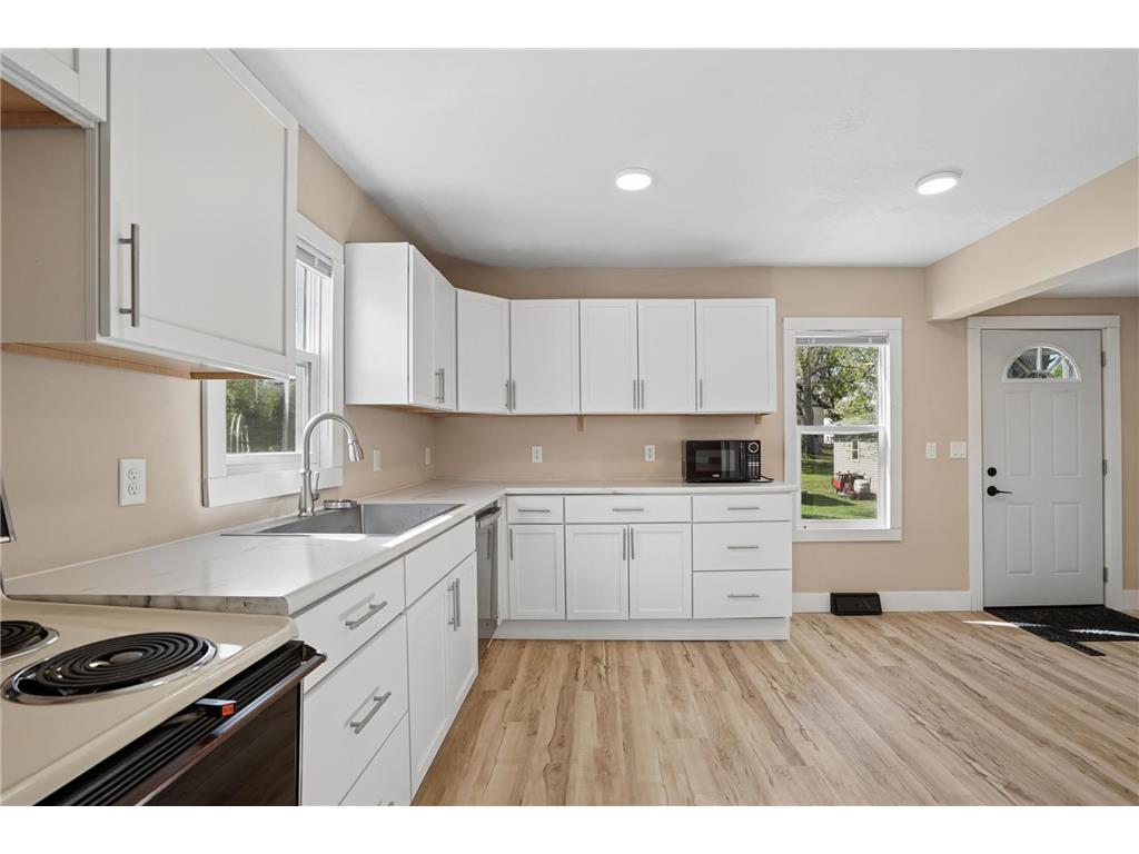 321 1st Street NE Plato MN 55370 7087598 image11