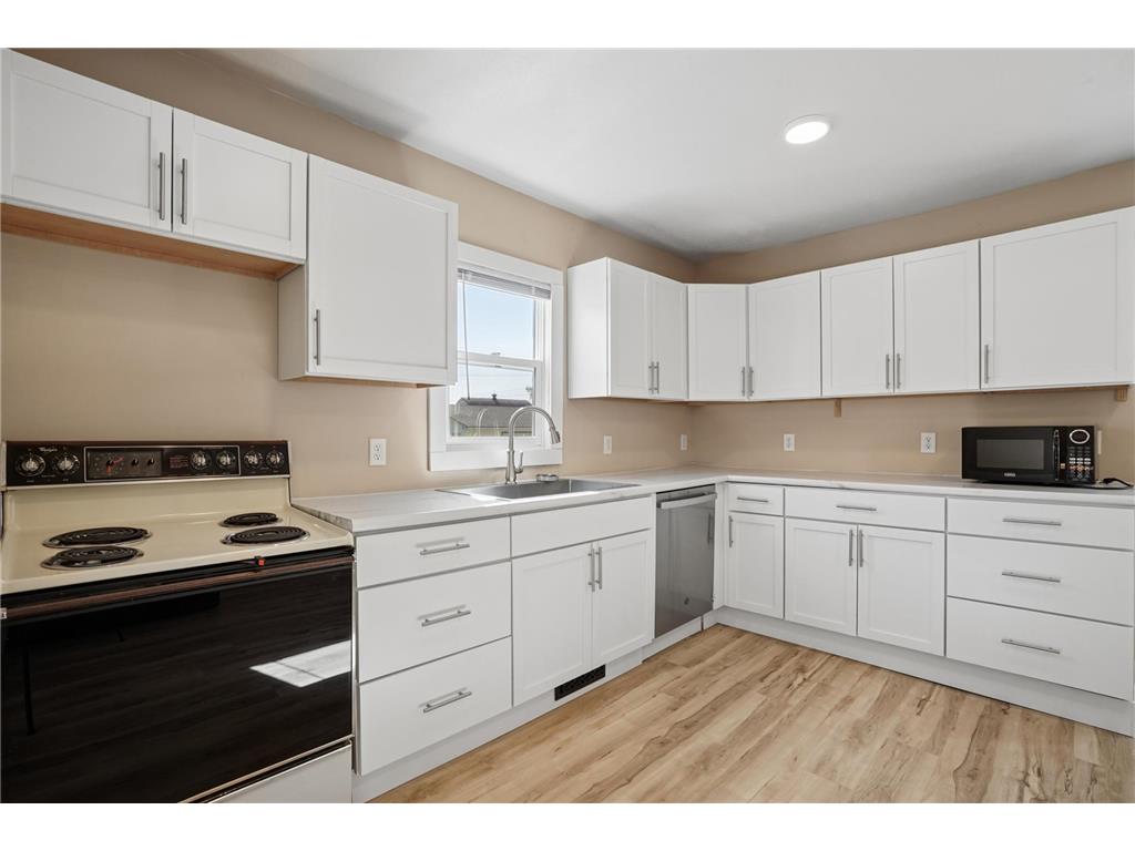 321 1st Street NE Plato MN 55370 7087598 image12