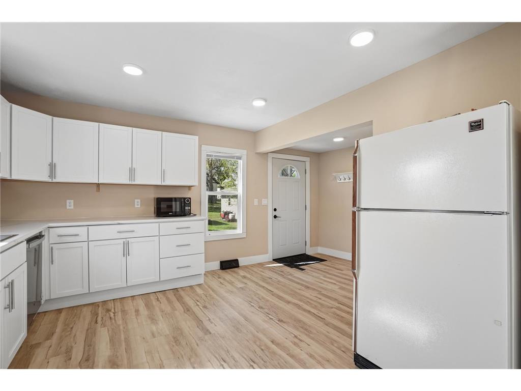 321 1st Street NE Plato MN 55370 7087598 image18
