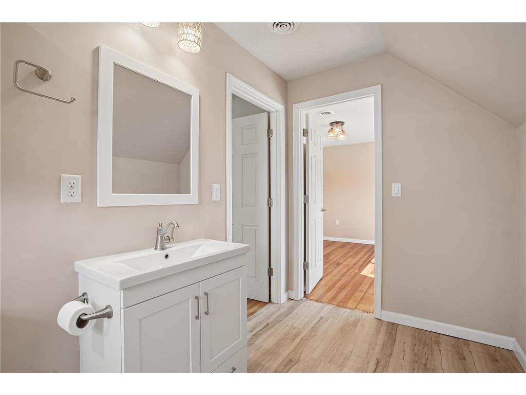 321 1st Street NE Plato MN 55370 7087598 image32