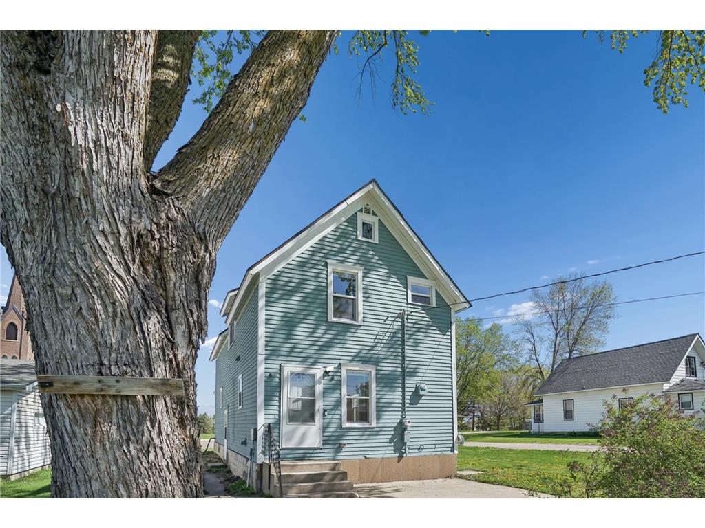 321 1st Street NE Plato MN 55370 7087598 image37