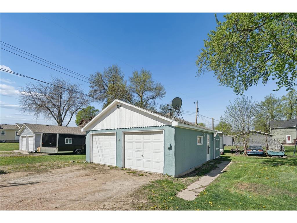 321 1st Street NE Plato MN 55370 7087598 image41