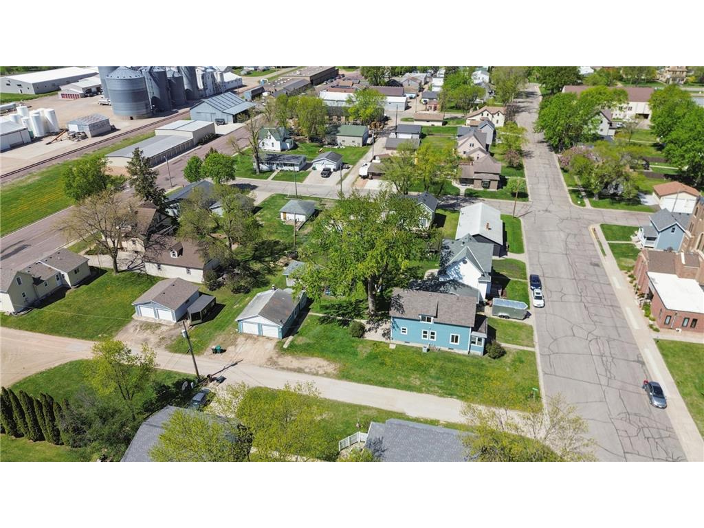 321 1st Street NE Plato MN 55370 7087598 image46