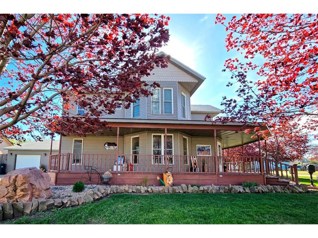 321 5th Avenue SE Pipestone MN 56164 7031002 image2
