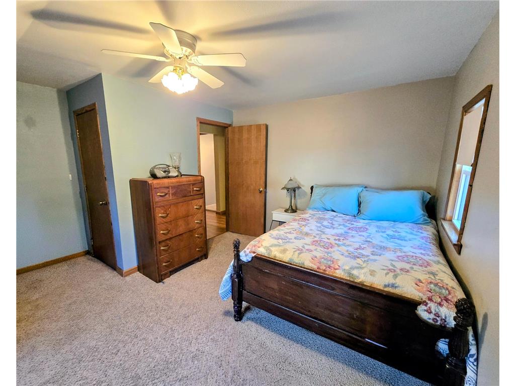 321 5th Avenue SE Pipestone MN 56164 7031002 image27