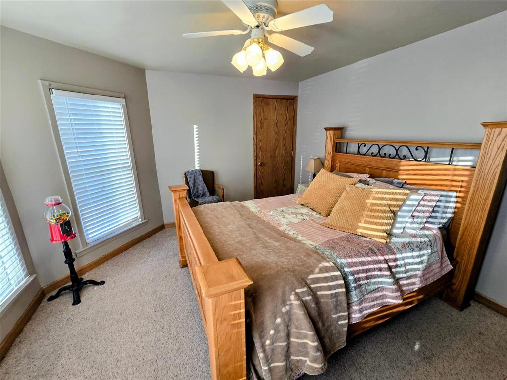 321 5th Avenue SE Pipestone MN 56164 7031002 image32