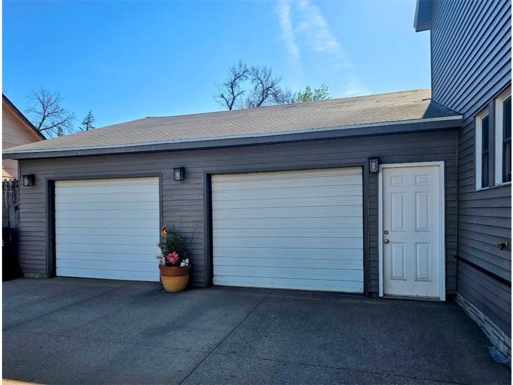 321 5th Avenue SE Pipestone MN 56164 7031002 image56