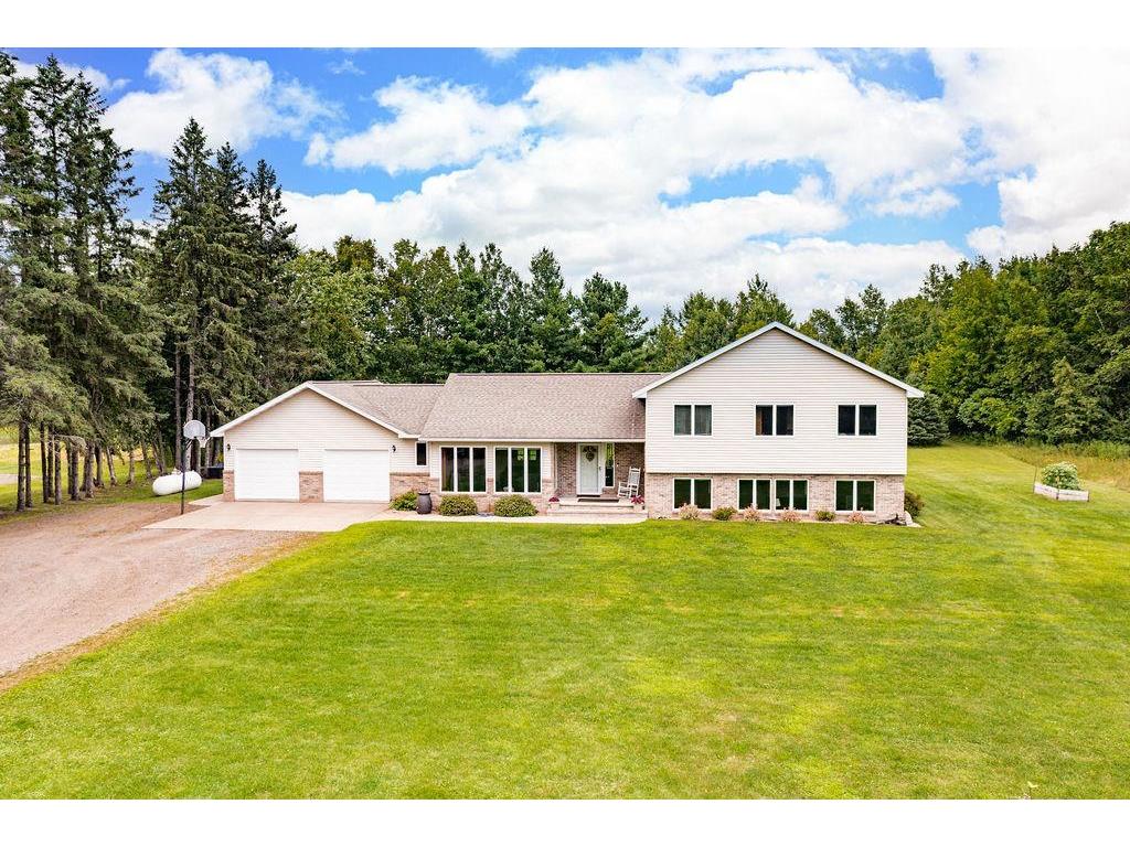321 Carriage Hill Drive W Hinckley Twp MN 55037 7085964 image1