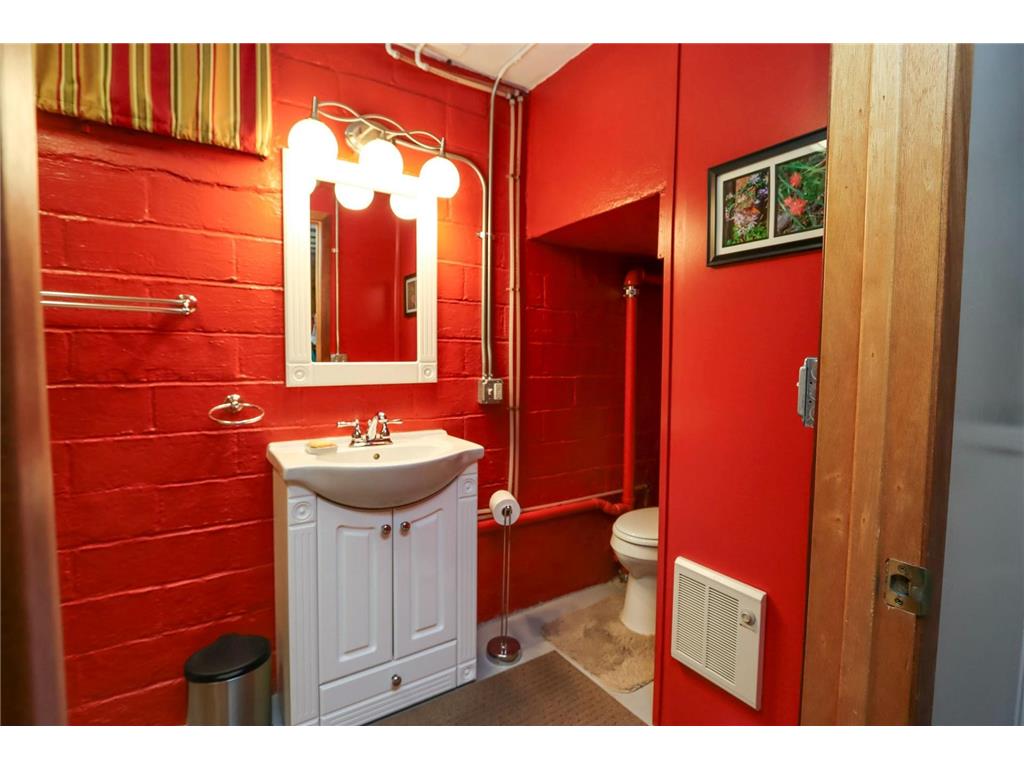 321 Center Street Mankato MN 56001 7080555 image33