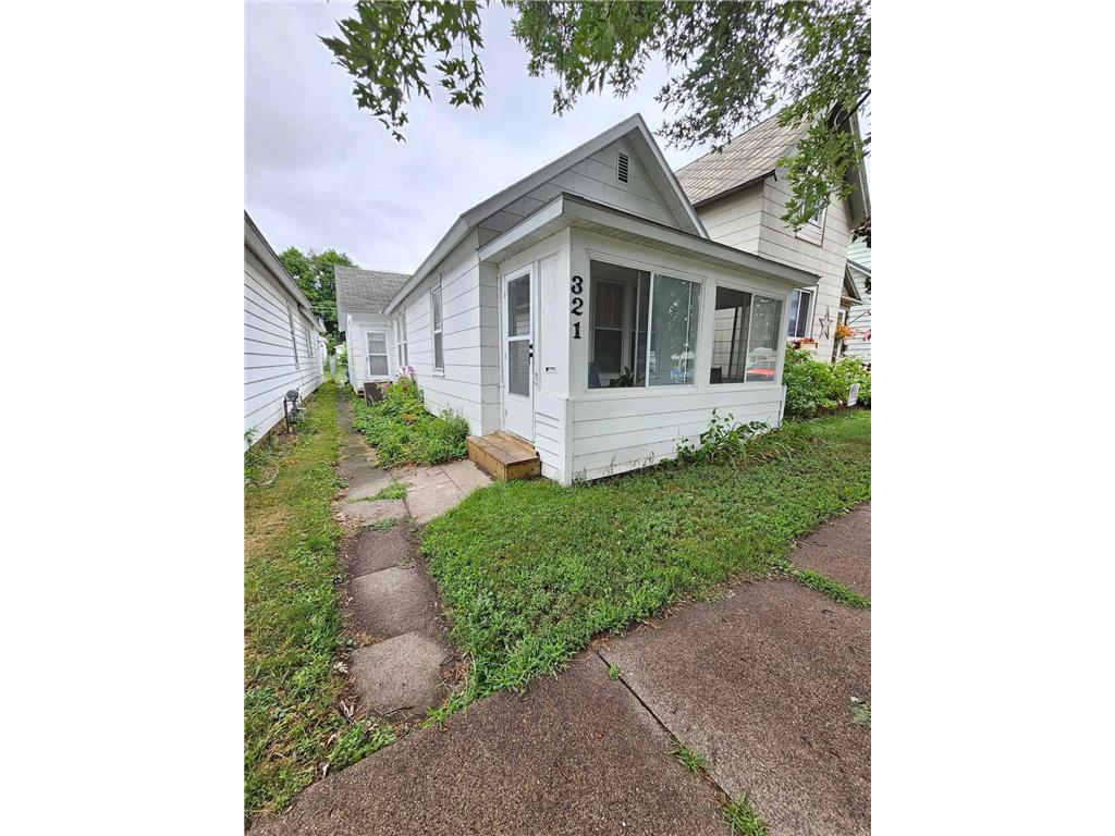 321 Chatfield Street Winona MN 55987 6439993 image1