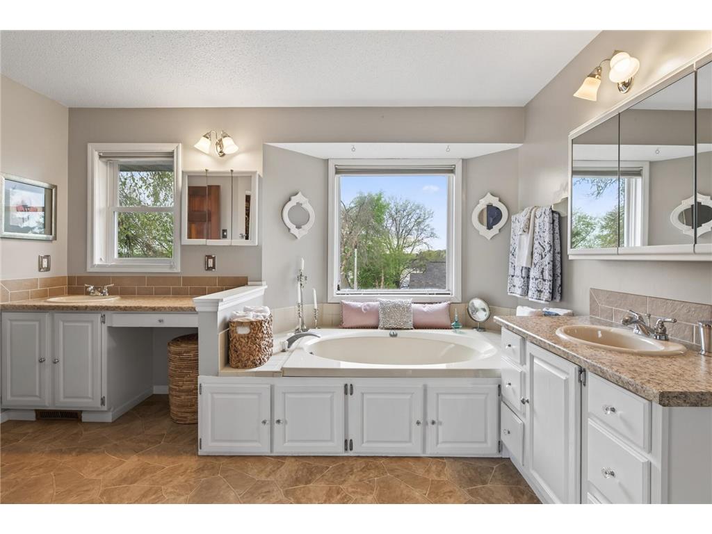 321 Deerfoot Trail Chanhassen MN 55317 - Riley 7038241 image31