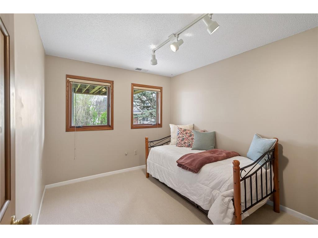 321 Deerfoot Trail Chanhassen MN 55317 - Riley 7038241 image40