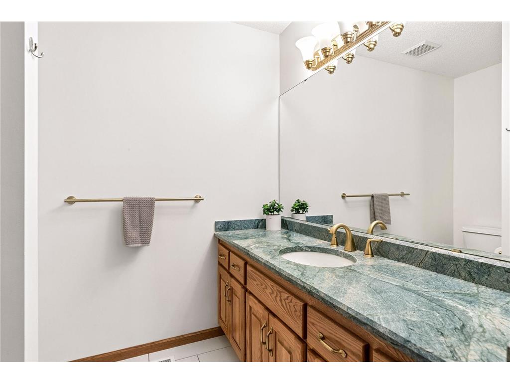 321 Dunbar Way Mahtomedi MN 55115 7065101 image28