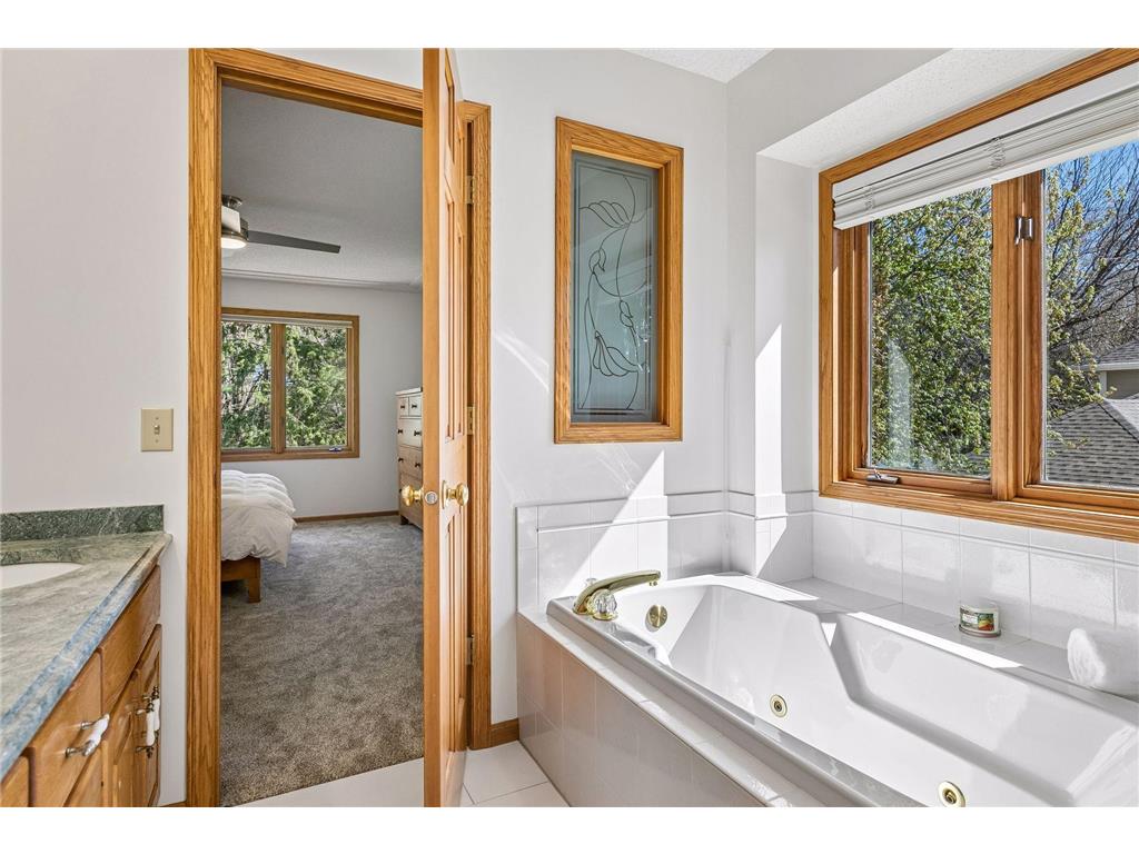 321 Dunbar Way Mahtomedi MN 55115 7065101 image32