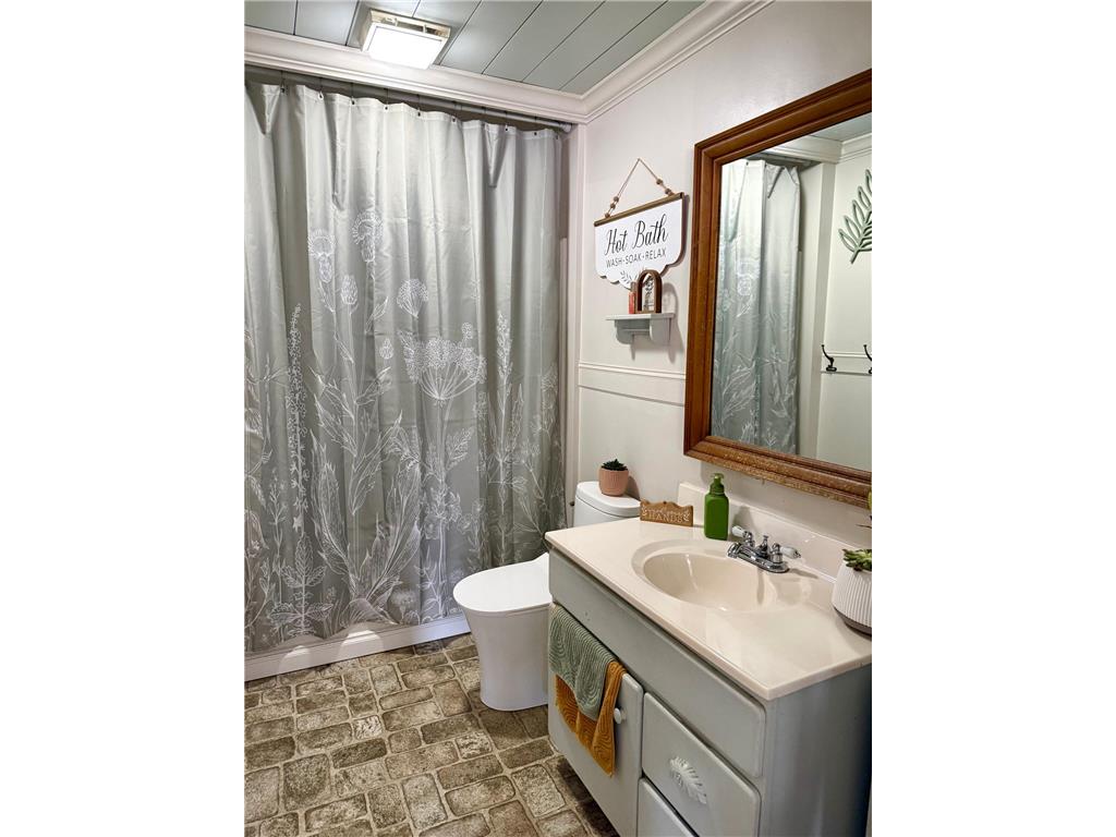321 E 2nd Street Redwood Falls MN 56283 7058375 image17