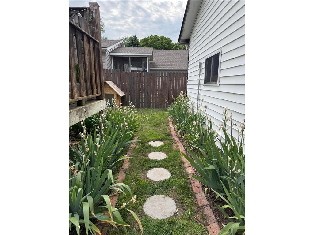 321 E 2nd Street Redwood Falls MN 56283 7058375 image33