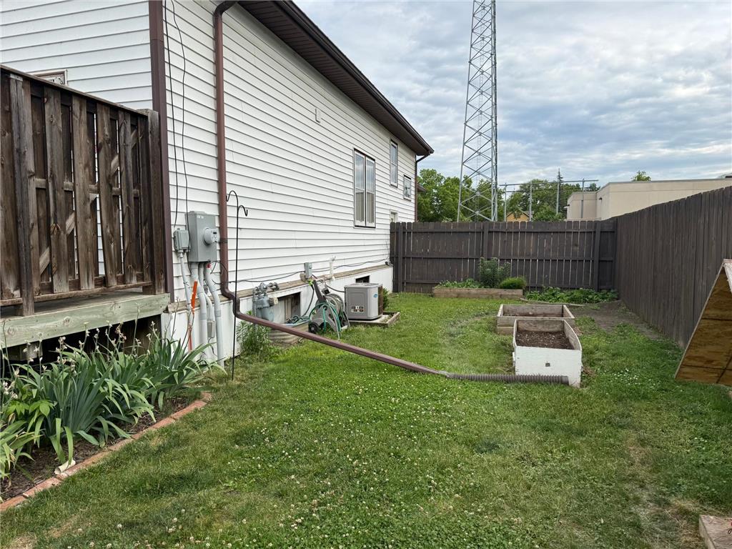 321 E 2nd Street Redwood Falls MN 56283 7058375 image34