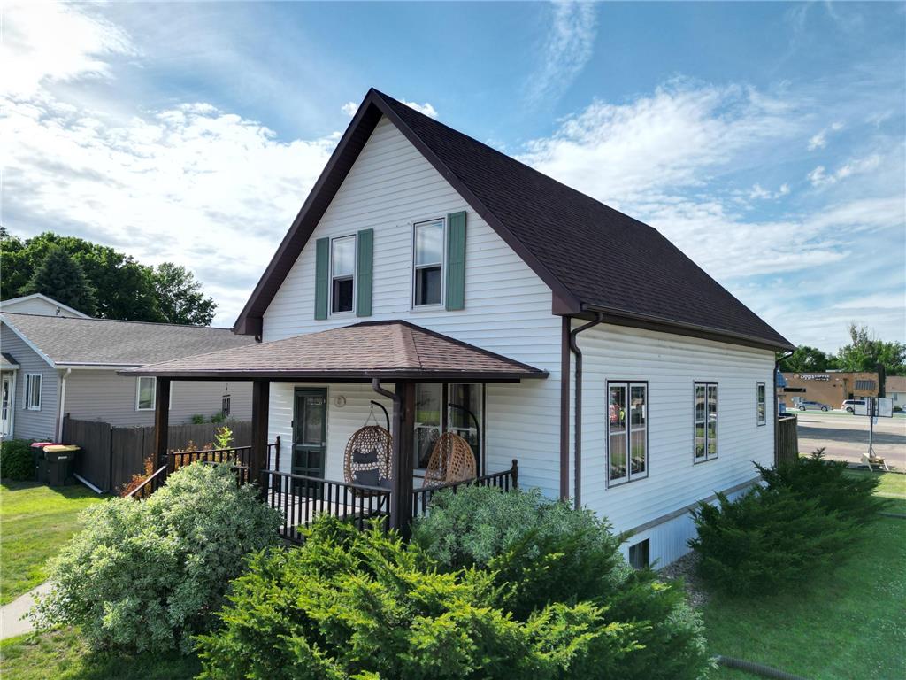 321 E 2nd Street Redwood Falls MN 56283 7058375 image5