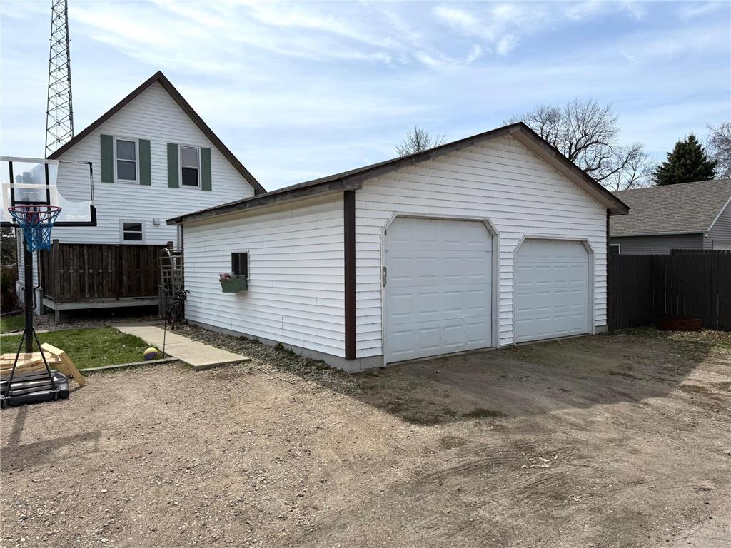 321 E 2nd Street Redwood Falls MN 56283 7058375 image6