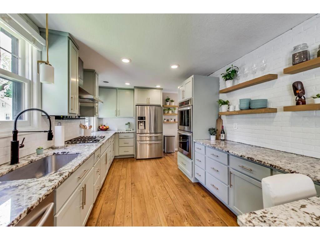 321 E Diamond Lake Road Minneapolis MN 55419 7058271 image1