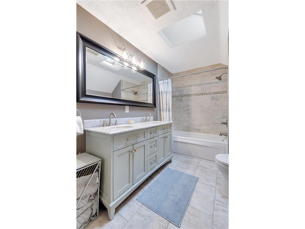 321 E Diamond Lake Road Minneapolis MN 55419 7058271 image23