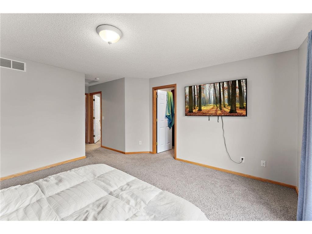321 Heritage Trail Circle Pines MN 55014 7047871 image26
