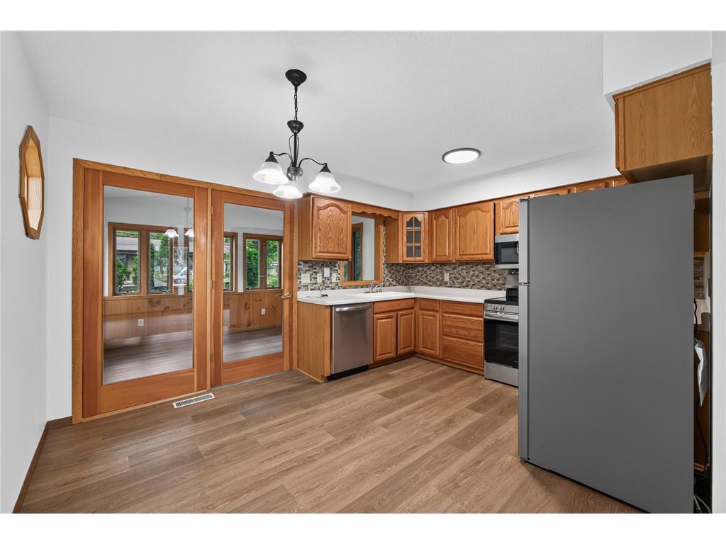 321 Hugo Street NE Fridley MN 55432 7095756 image3