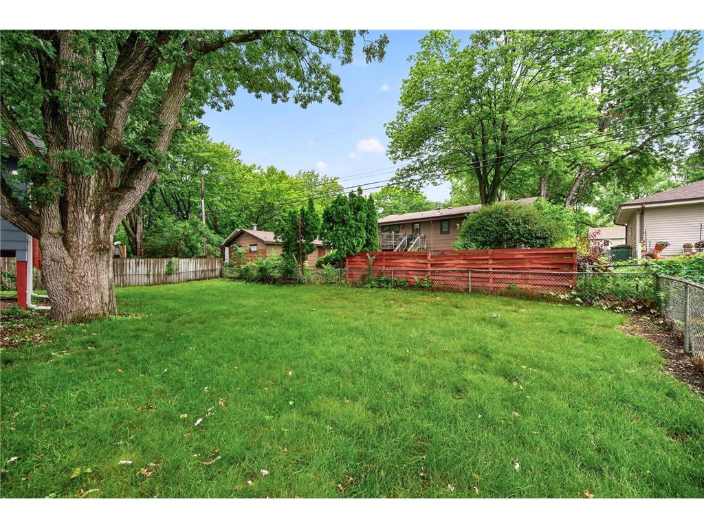321 Hugo Street NE Fridley MN 55432 7095756 image30