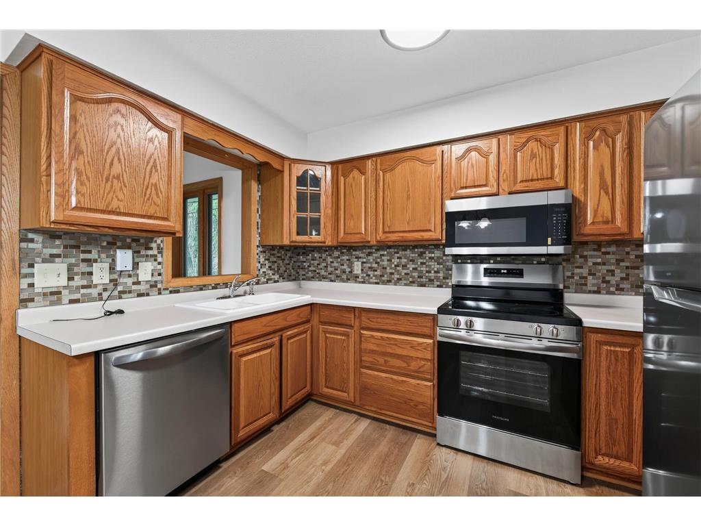 321 Hugo Street NE Fridley MN 55432 7095756 image5