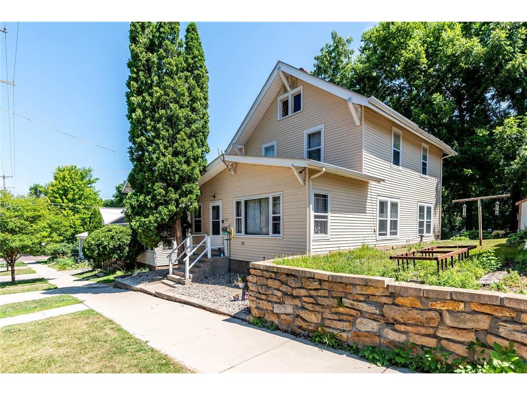 321 Marshall Street Mankato MN 56001 6401354 image1