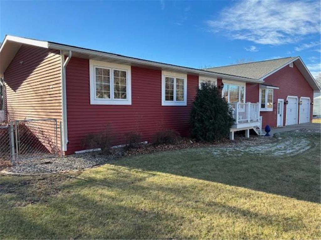 321 Oak Street SE Browns Valley MN 56219 6464077 image1